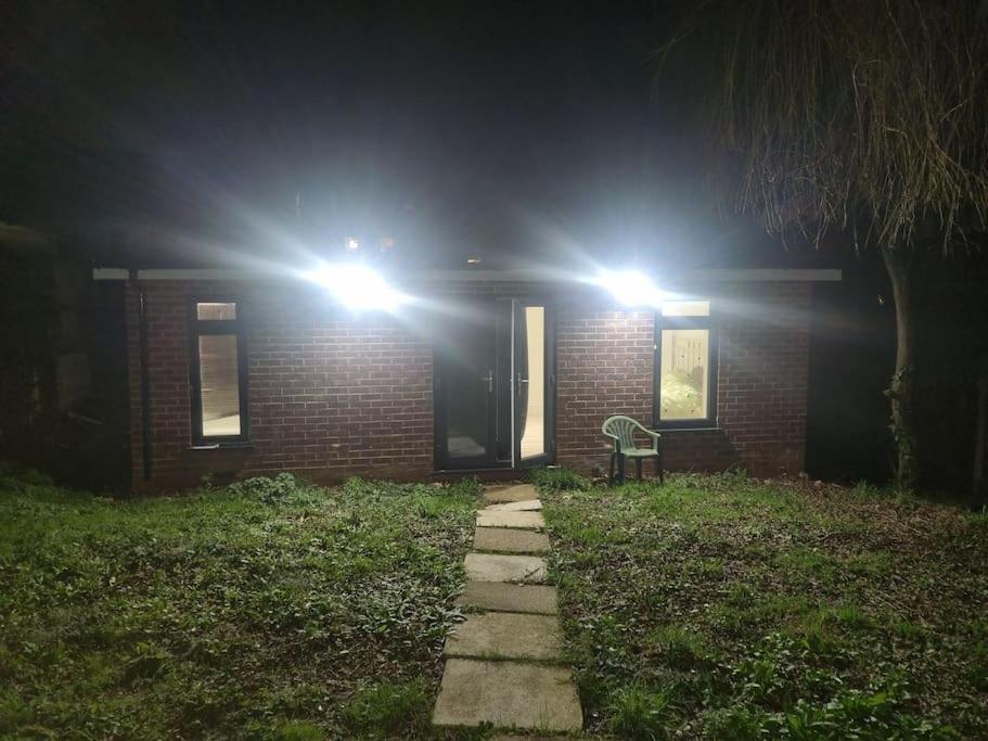 Holiday Out House Apartment ลอนดอน ภายนอก รูปภาพ